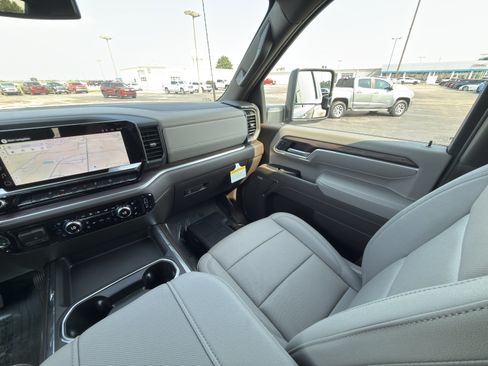 New 2026 GMC Sierra 2500 SLT w/ SLT Premium Package AWD/4WD image 22