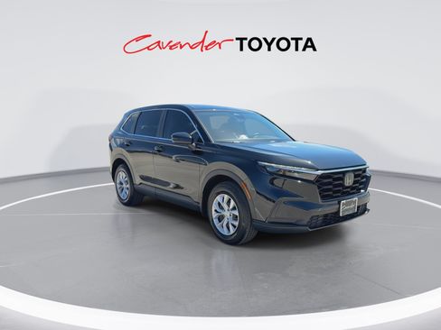 Used 2025 Honda CR-V LX image 2