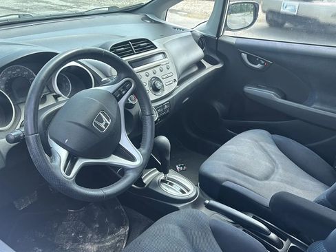 Used 2010 Honda Fit Sport image 2