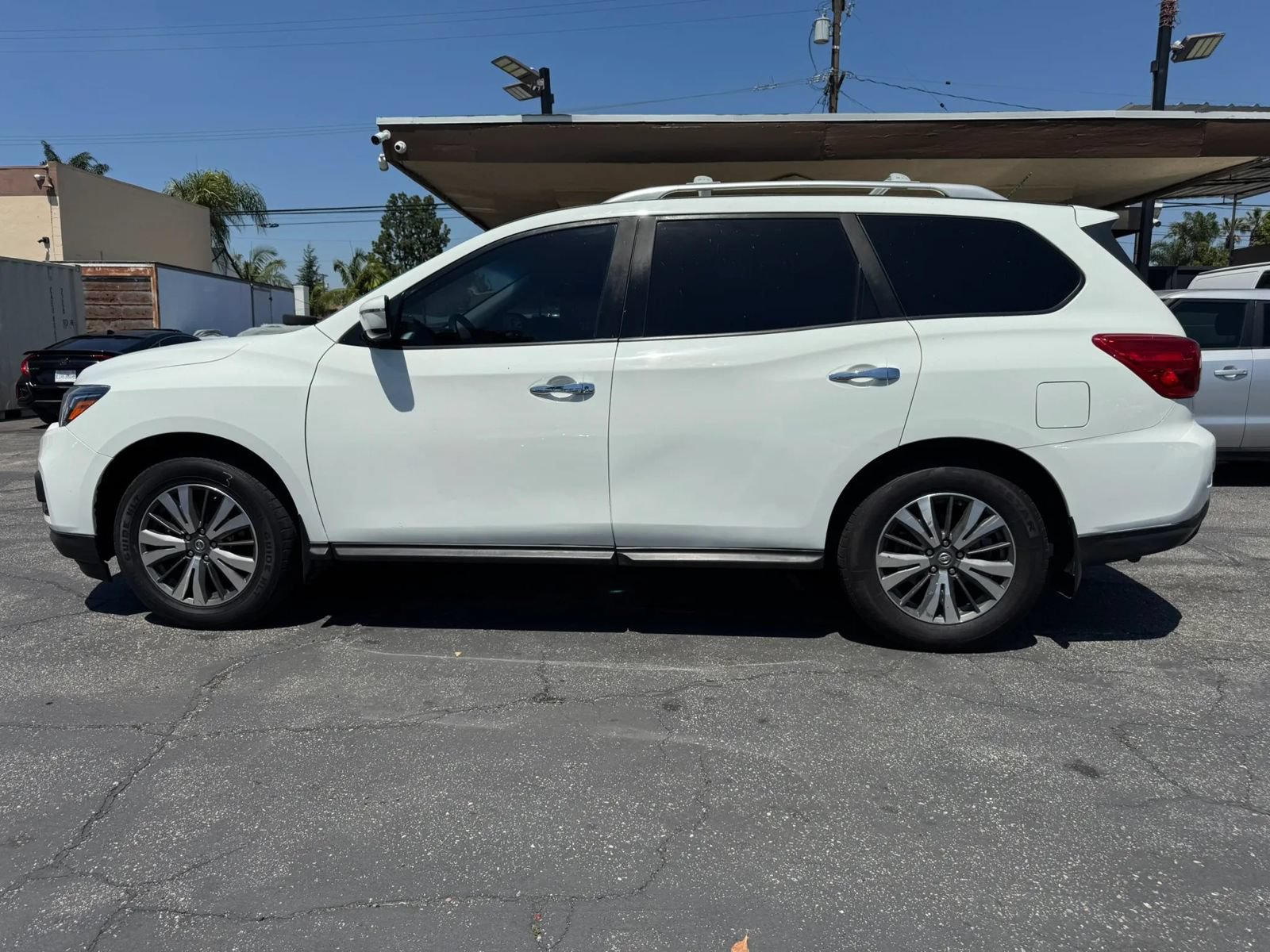Used 2017 Nissan Pathfinder S FWD image 8