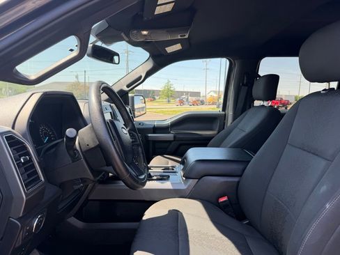 Used 2019 Ford F150 XLT w/ Equipment Group 302A Luxury AWD/4WD image 9