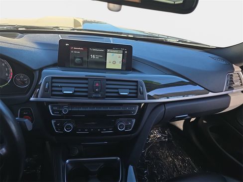 Used 2020 BMW M4 Coupe w/ Competition Package image 22