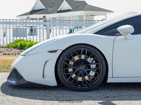 Used 2004 Lamborghini Gallardo AWD/4WD image 4