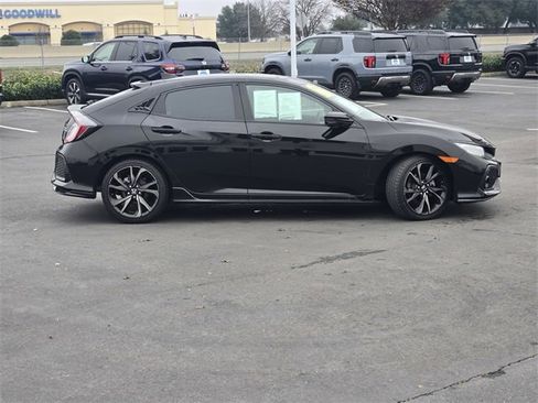 Used 2019 Honda Civic Sport Touring image 3