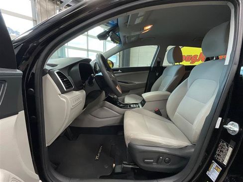 Used 2020 Hyundai Tucson Value FWD image 11
