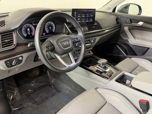 Used 2021 Audi Q5 Prestige AWD/4WD image 4