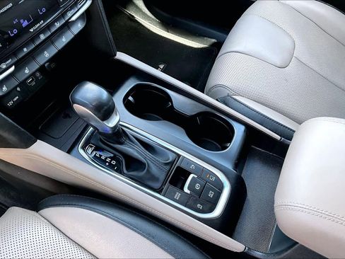 Used 2019 Hyundai Santa Fe FWD image 17