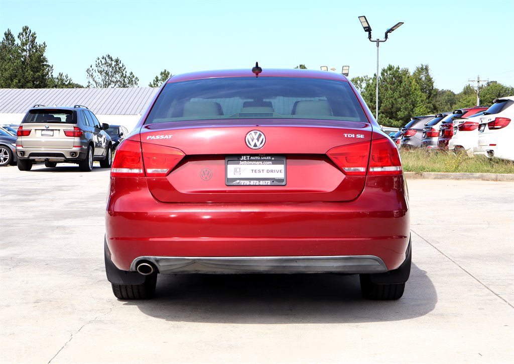 Used 2015 Volkswagen Passat TDI SE FWD image 6