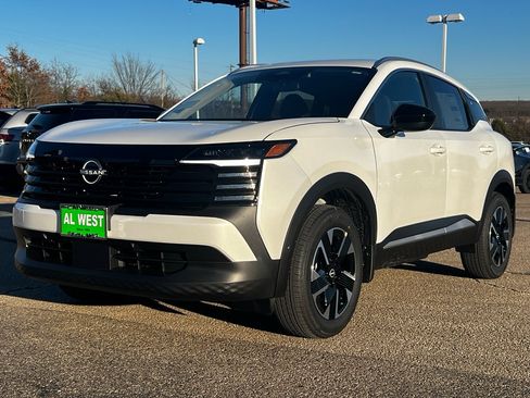 New 2026 Nissan Kicks SV w/ SV Premium Package image 9