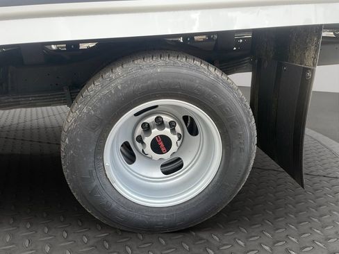 New 2025 GMC Savana 3500 w/ Power Convenience Package image 22