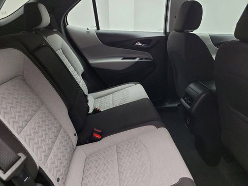 Used 2022 Chevrolet Equinox LS AWD/4WD image 19