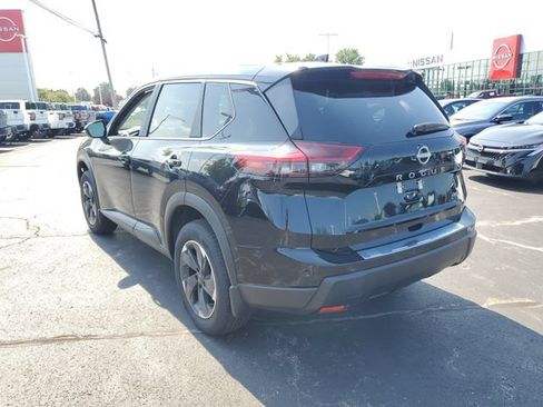 New 2026 Nissan Rogue SV AWD/4WD image 5