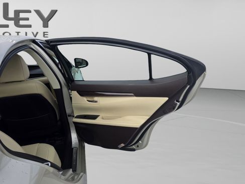 Used 2017 Lexus ES 350 image 23