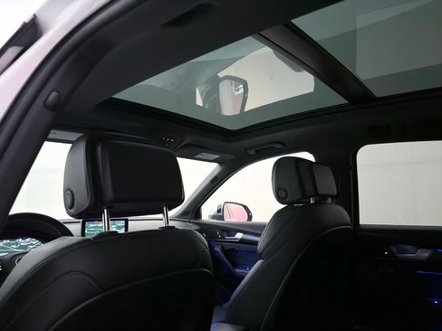 Used 2018 Audi SQ5 Prestige image 25