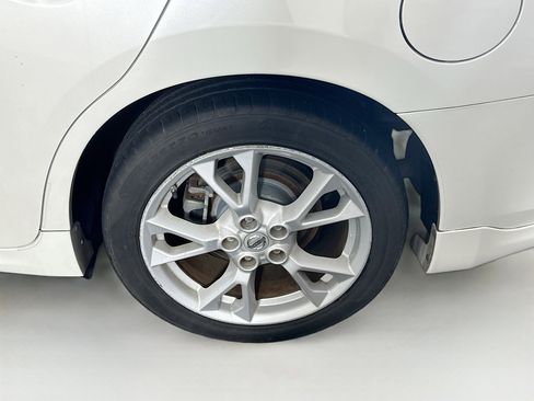 Used 2014 Nissan Maxima 3.5 SV w/ Premium Package FWD image 11