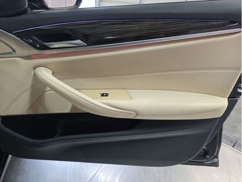Used 2018 BMW 530i image 14