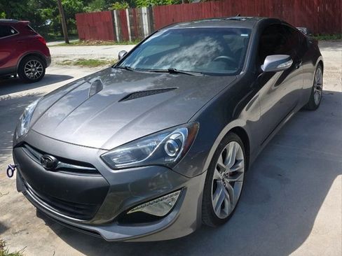 Used 2016 Hyundai Genesis Coupe 3.8 image 1