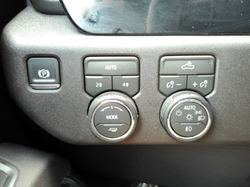 Used 2026 Chevrolet Silverado 1500 RST AWD/4WD image 34