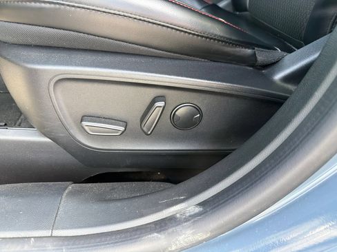 Used 2024 Ford Escape ST-Line w/ Tech Pack #1 FWD image 11
