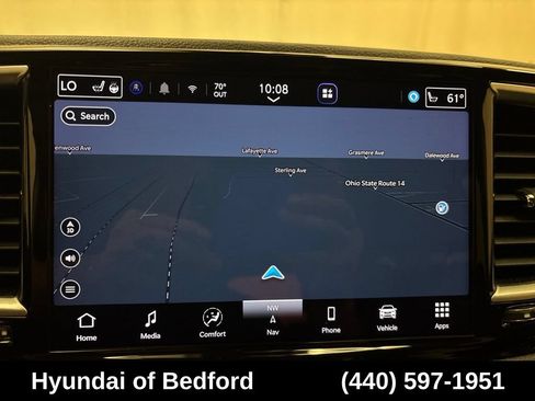 Used 2023 Chrysler Pacifica Limited FWD image 21