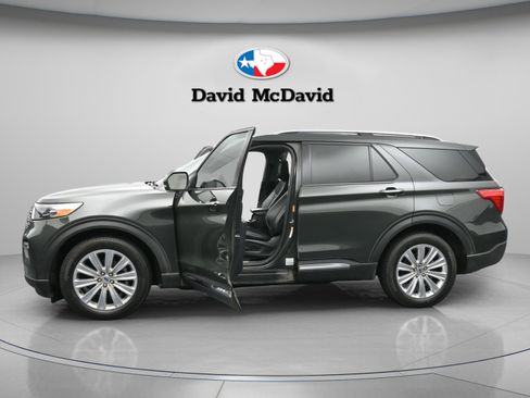 Used 2023 Ford Explorer Limited w/ Limited Technology Package RWD image 44