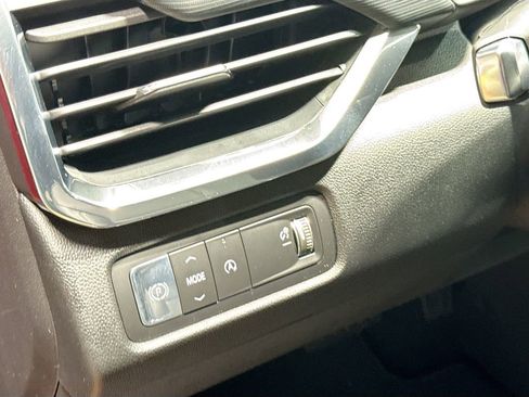 New 2026 GMC Acadia Elevation image 10