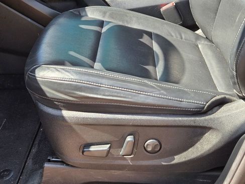 Used 2023 Kia Telluride S FWD image 11