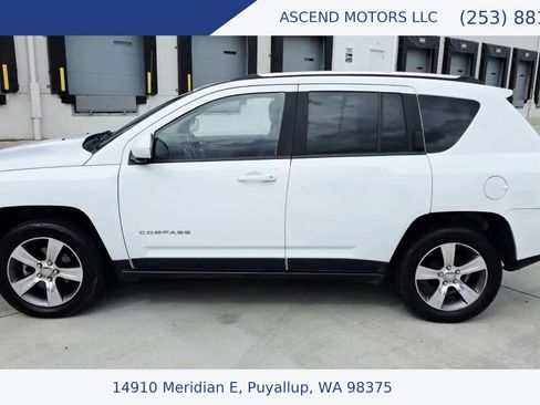 Used 2016 Jeep Compass High Altitude FWD image 2