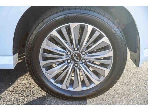 New 2026 INFINITI QX80 Luxe w/ Cargo Package image 10