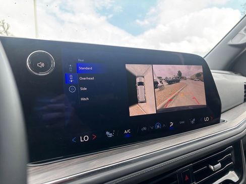 Used 2025 Chevrolet Tahoe LT image 15