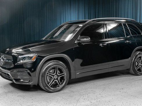 Certified 2025 Mercedes-Benz GLB 250 image 1