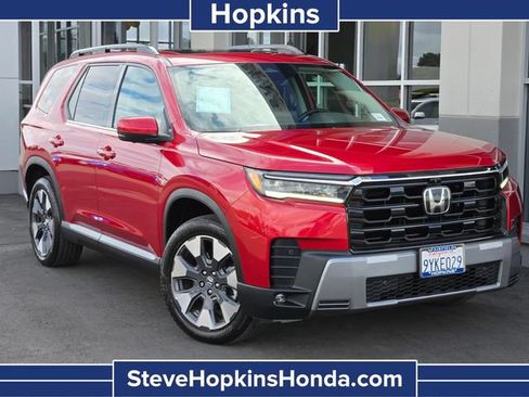 Certified 2026 Honda Pilot Touring image 1