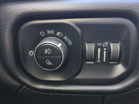 Used 2019 RAM 2500 Laramie image 27