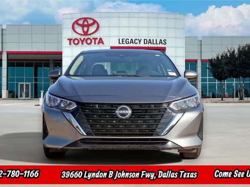 Used 2024 Nissan Sentra SV FWD image 5