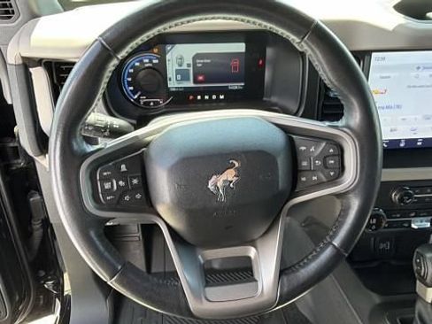 Used 2023 Ford Bronco Wildtrak AWD/4WD image 11