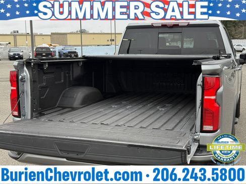 Used 2024 Chevrolet Silverado 3500 High Country w/ High Country Premium Package AWD/4WD image 32