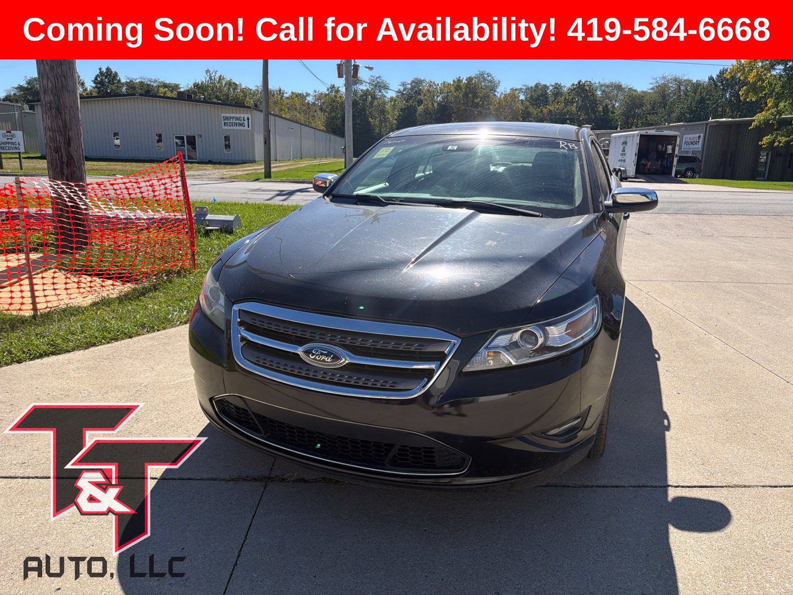 Used 2010 Ford Taurus Limited FWD image 4