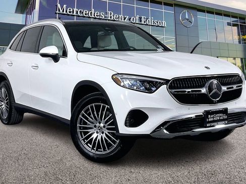 Used 2026 Mercedes-Benz GLC 300 4MATIC image 1