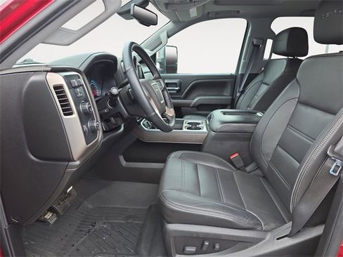 Certified 2019 GMC Sierra 2500 Denali w/ Duramax Plus Package image 9