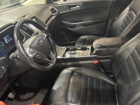 Used 2019 Ford Edge SEL w/ Equipment Group 201A image 11