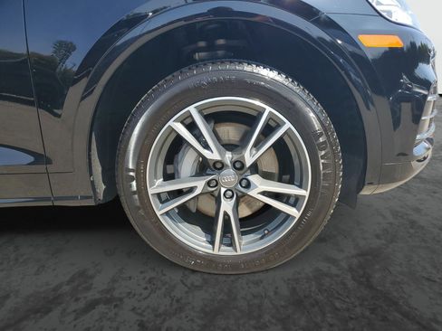 Used 2020 Audi Q5 e Premium w/ Convenience Package AWD/4WD image 6