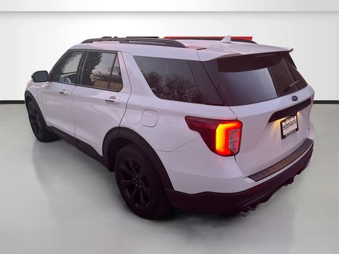 Used 2023 Ford Explorer ST w/ Equipment Group 401A image 5