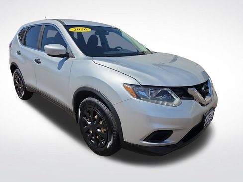 Used 2016 Nissan Rogue S AWD/4WD image 7