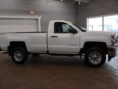 Used 2017 Chevrolet Silverado 2500 W/T w/ WT Convenience Package AWD/4WD image 8