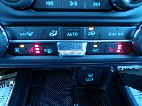 New 2025 Ford Bronco Badlands image 19