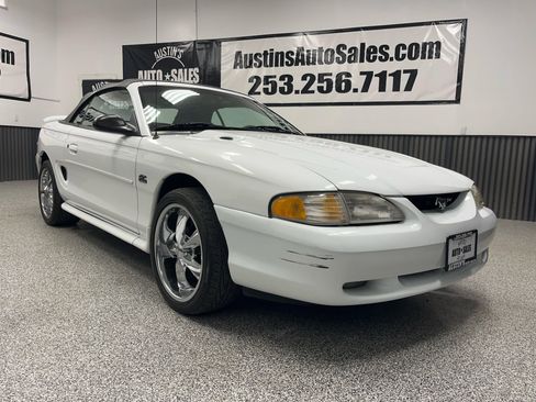 Used 1995 Ford Mustang GT image 1