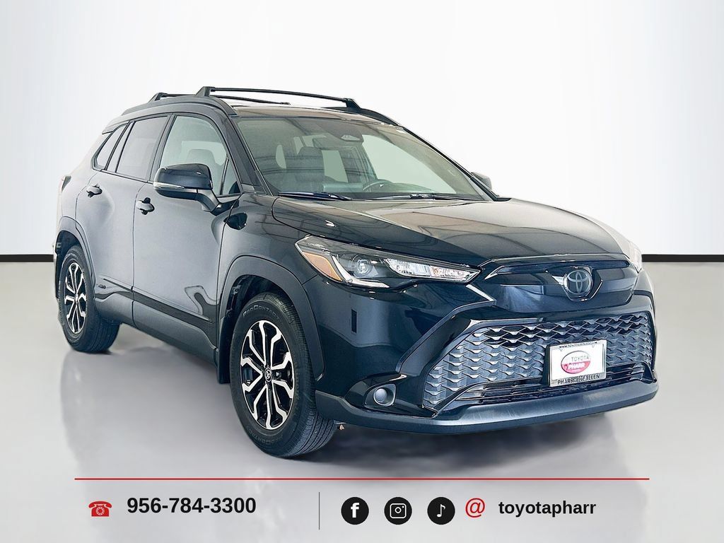 Used 2024 Toyota Corolla Cross AWD Hybrid w/ Moonroof Package image 3