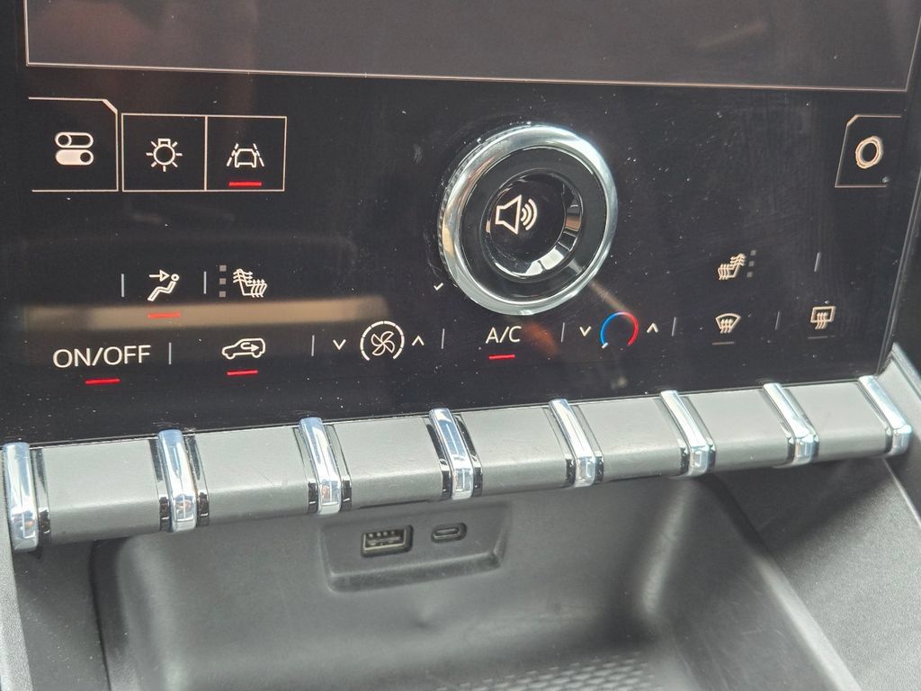 Used 2026 GMC Terrain Elevation AWD/4WD image 30
