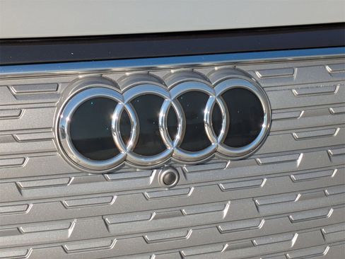 Used 2023 Audi Q4 e-tron Premium w/ Convenience Package image 26