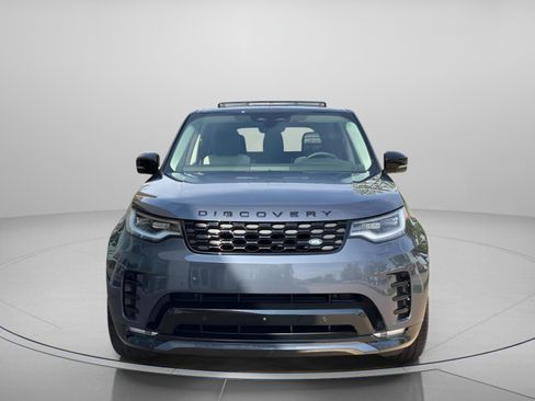 Certified 2025 Land Rover Discovery Dynamic SE image 8